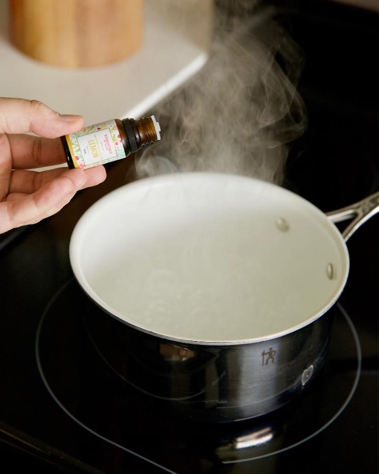 Lemon Essential Oil - By Jillee Shop