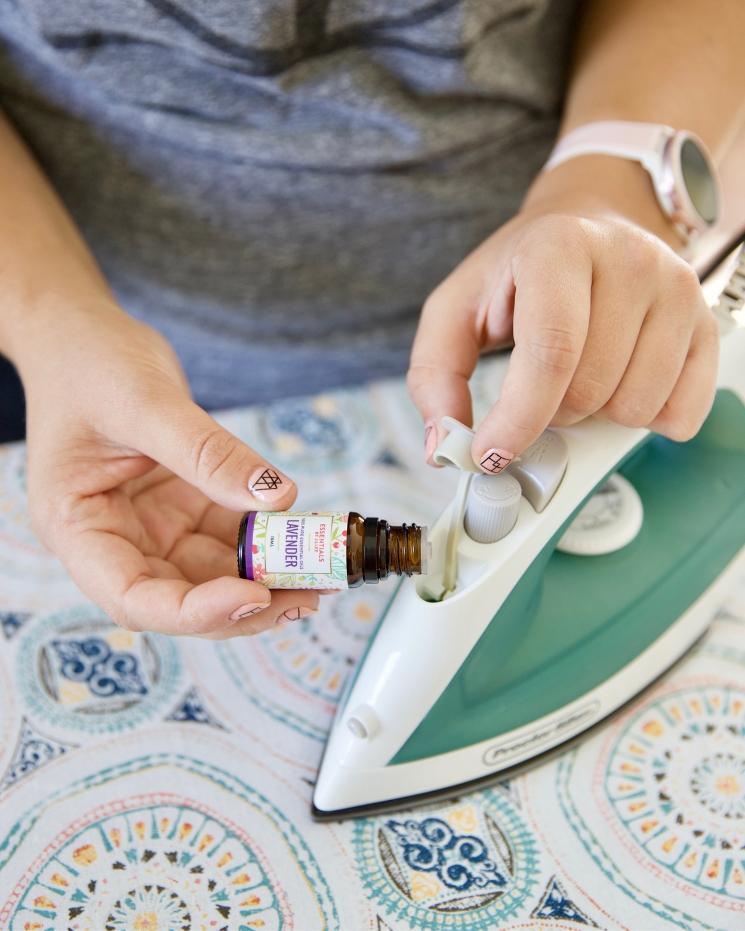 Lavender Essential Oil - By Jillee Shop