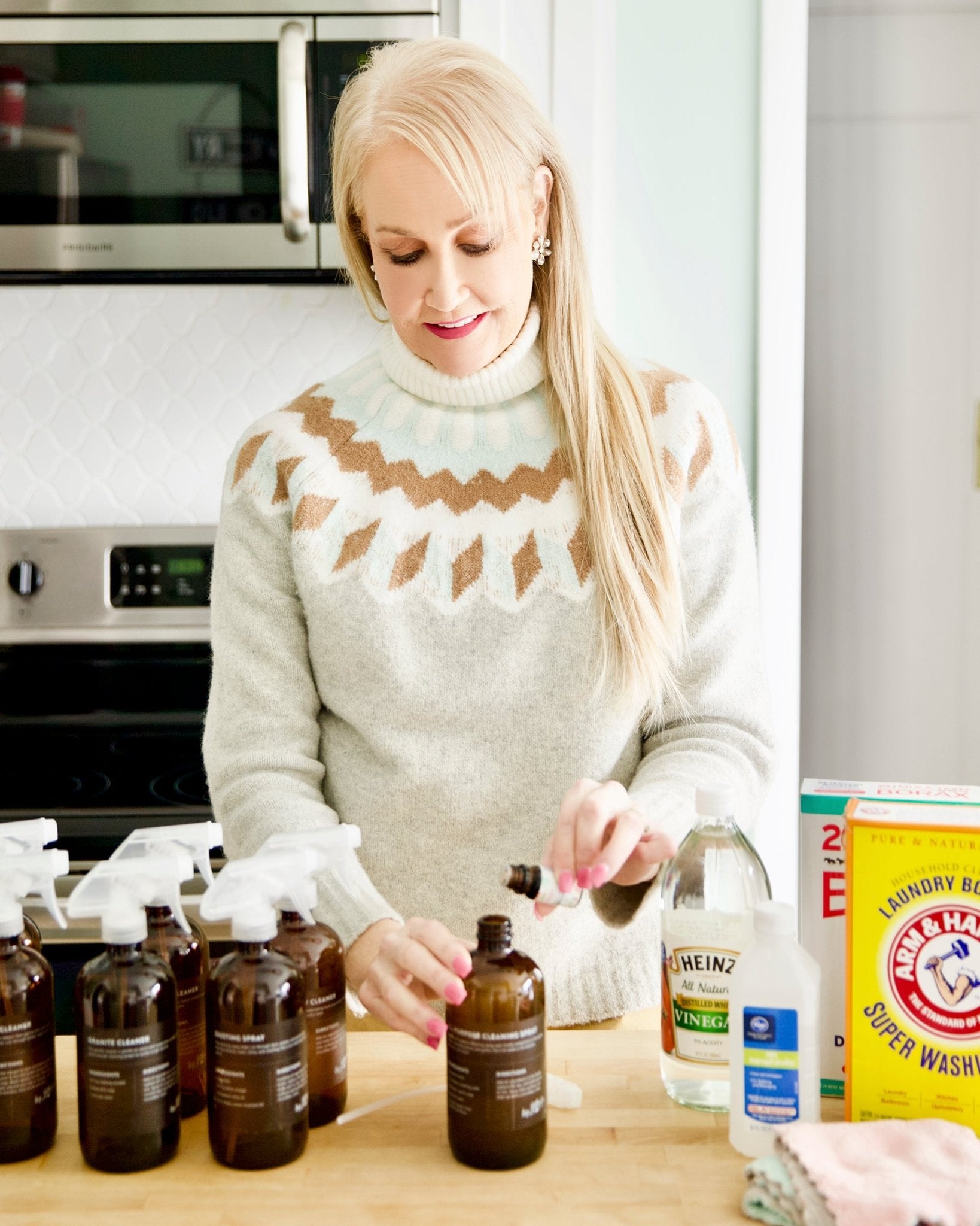 Amber Spray Bottles · 16 oz - By Jillee Shop